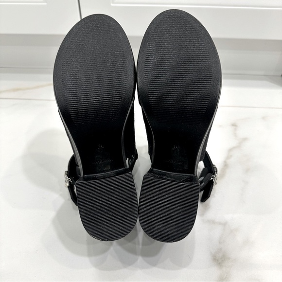 TOPSHOP Brand New Women’s Black Suede Heeled Buckle Peaking Toe Bootie Sandals - Picture 9 of 11